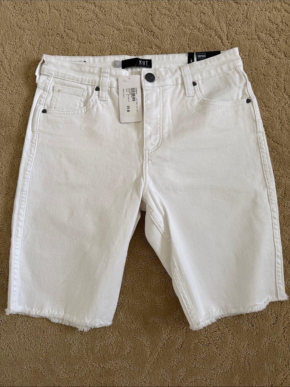 NWT Kut from the Kloth White Sophia Bermuda Shorts with Frayed Hem